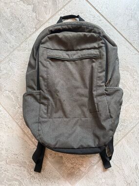 Case Logic Laptop Backpack, Gray